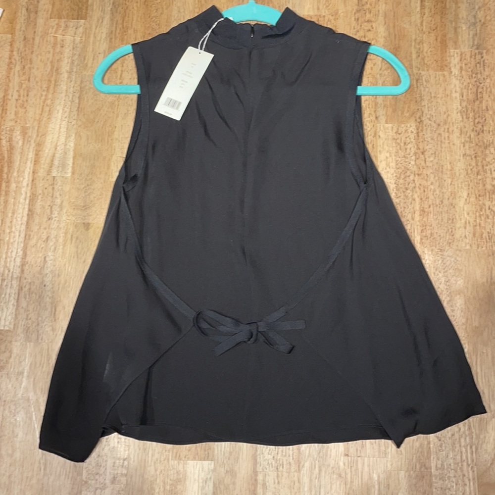 Vince Rib Trim Shell in Black - Picture 3 of 4